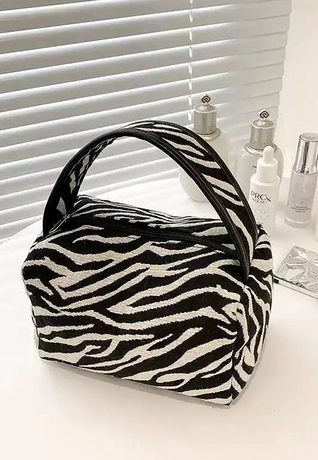 Zebra Desenli Kadın Makyaj Çantası