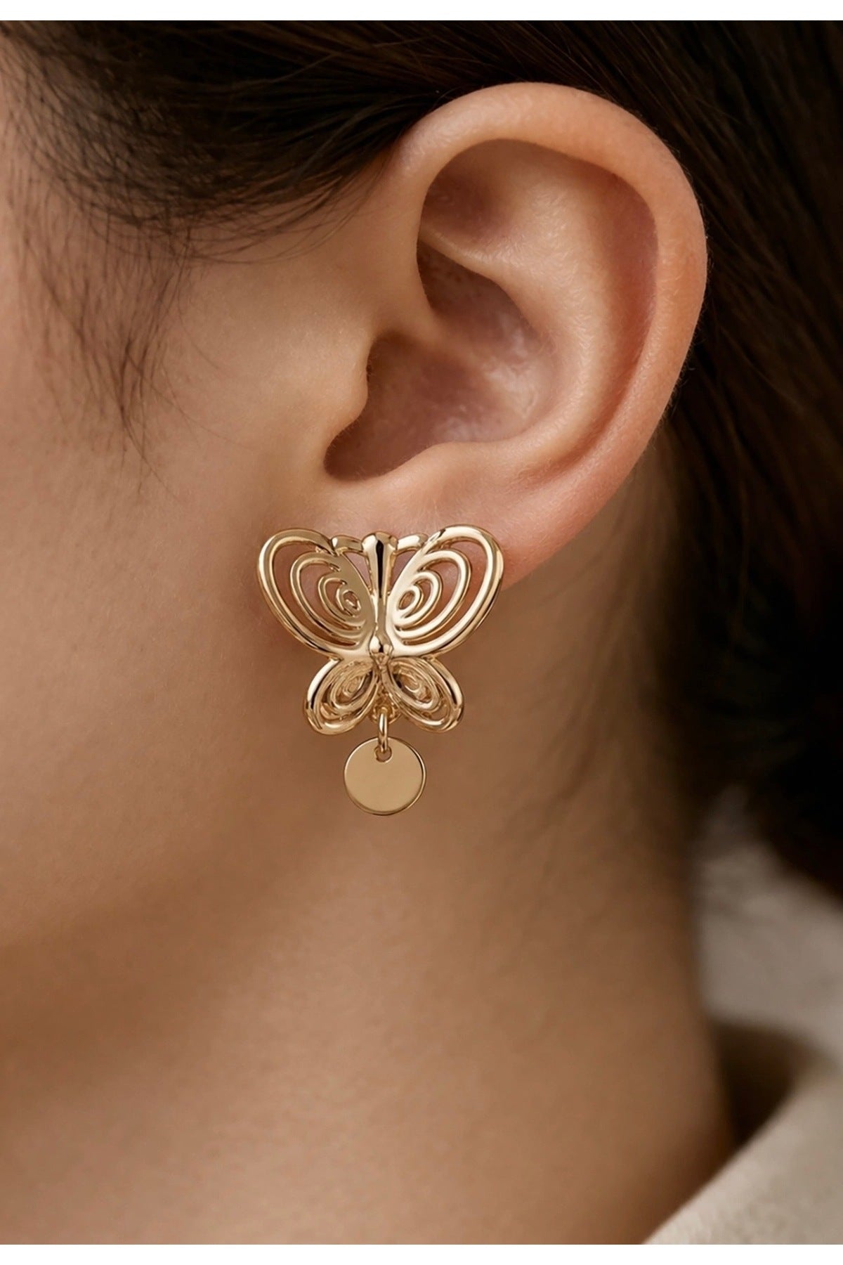 Sallantılı Kelebek Figürlü Altın Renk Kadın Küpe - Masumiyet Füsun Küpesi