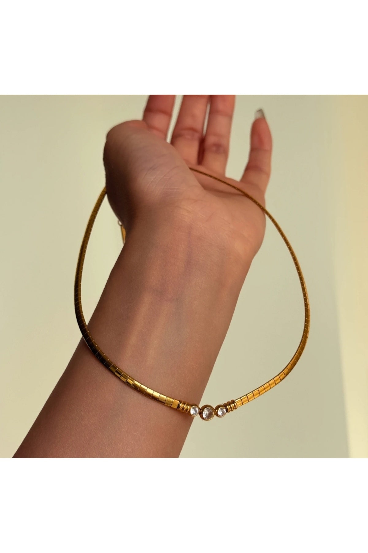 Zirkon Taşlı Gold Choker Kadın Kolye