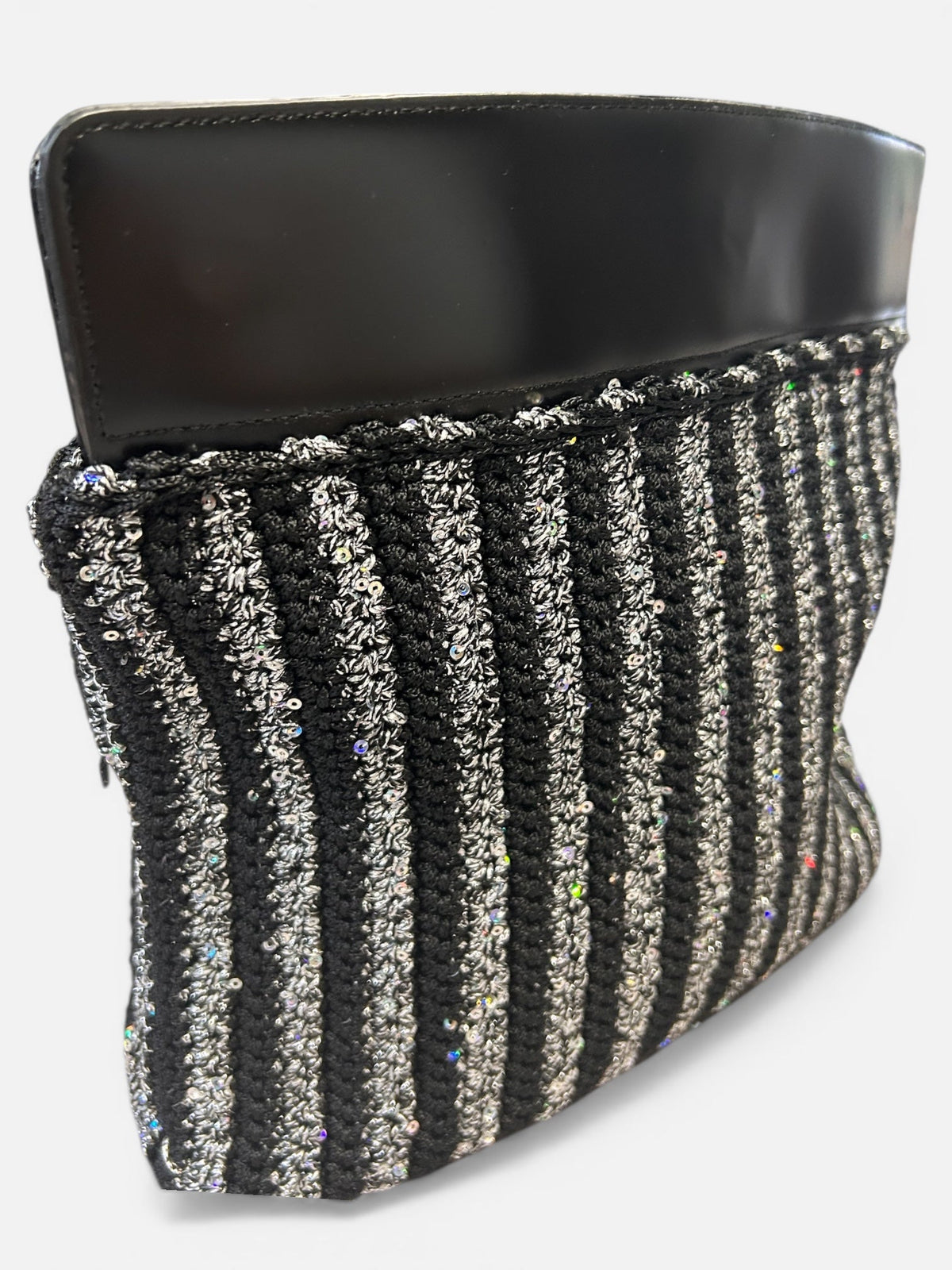 Gece Işıltısı Çizgili Clutch