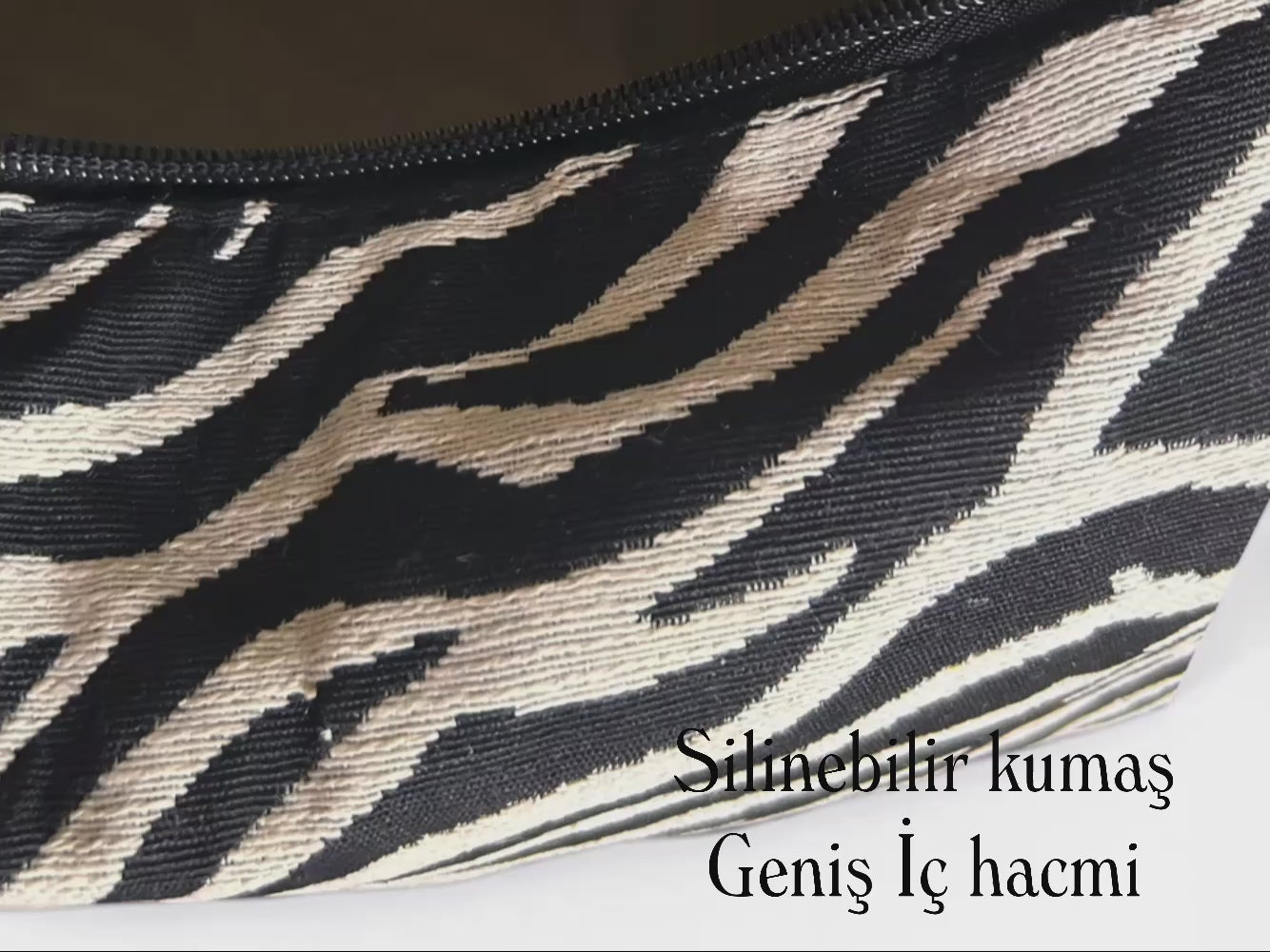 Zebra Desenli Kadın Makyaj Çantası